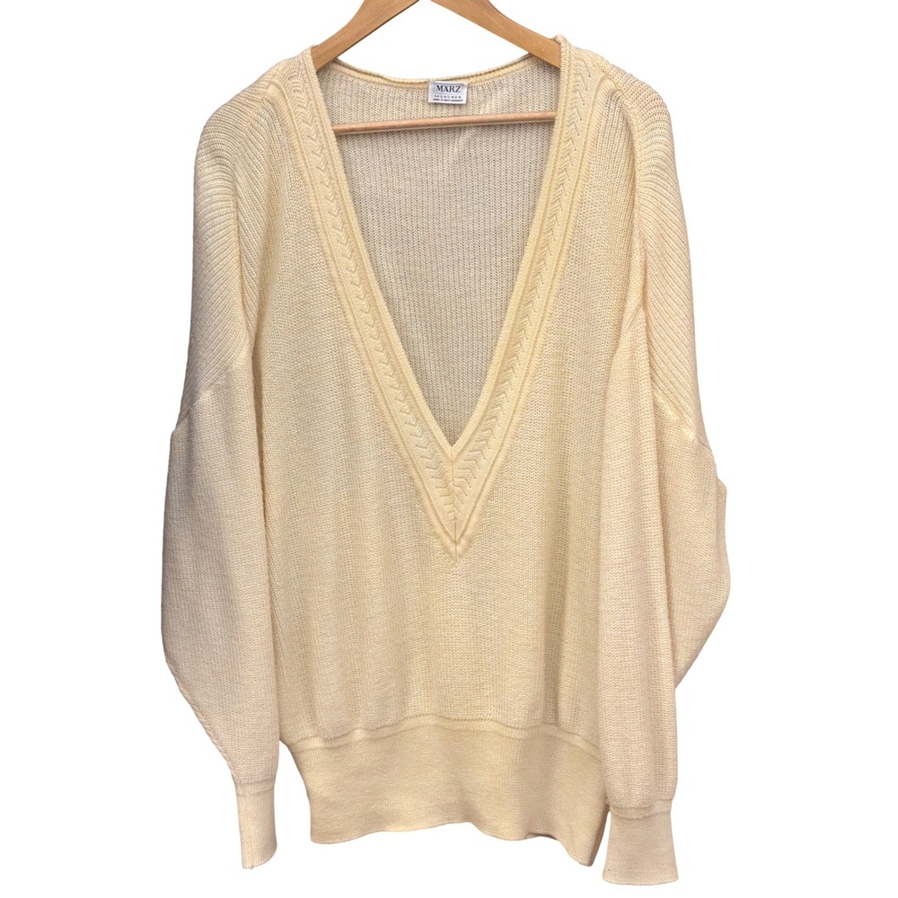 Vintage 80's Marz Munchen V-Neck Sweater Old Money Preppy Minimalist Creamy